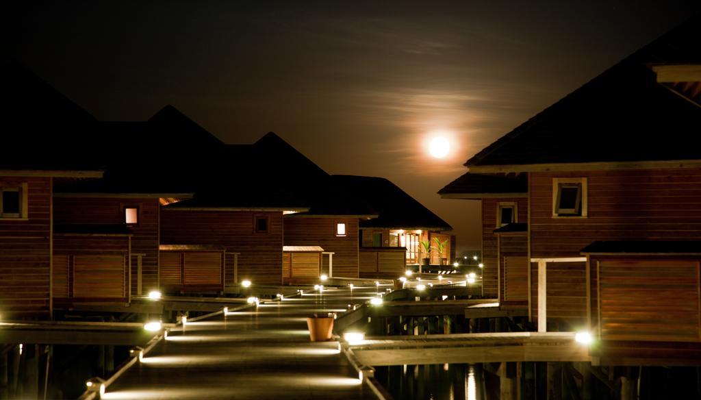 Vakarufalhi Maldives Dhangethi Bagian luar foto
